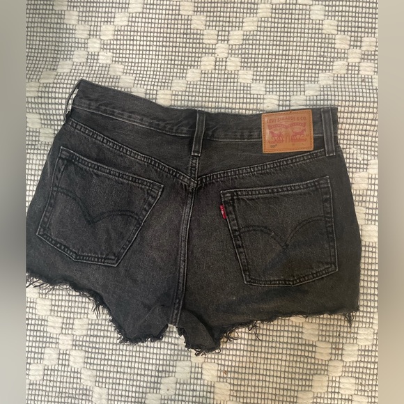 Levi’s 501 High Waisted Ripped/ Distressed Shorts - Picture 8 of 11